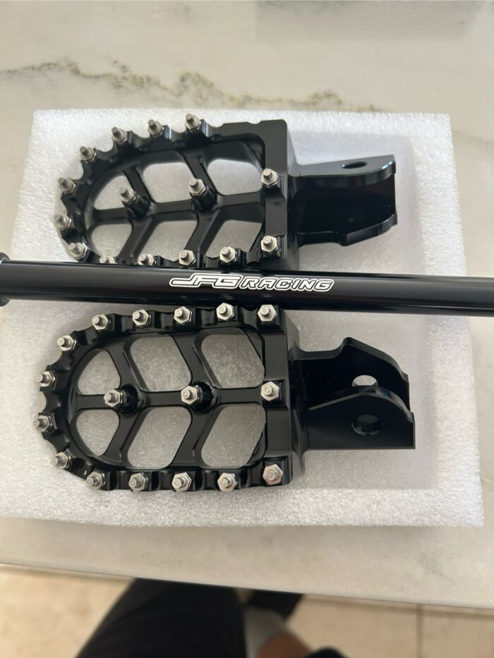 JFG RACING CNC Foot Pegs for SurRon Light Bee X & Dirt Bikes – Black - Image 5